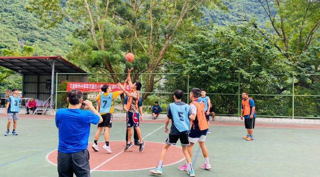 https://www.fusps.hlc.edu.tw/uploads/tadgallery/2023_10_31/20954_LINE_ALBUM_1021022校慶籃球比賽_231031_75.jpg 
