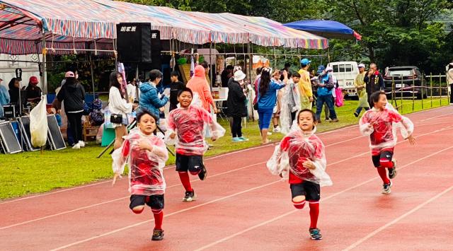 https://www.fusps.hlc.edu.tw/uploads/tadgallery/2023_10_31/21435_LINE_ALBUM_1021028百年校慶運動會_231031_125.jpg 