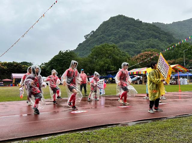 https://www.fusps.hlc.edu.tw/uploads/tadgallery/2023_10_31/21501_LINE_ALBUM_1021028百年校慶運動會_231031_191.jpg 