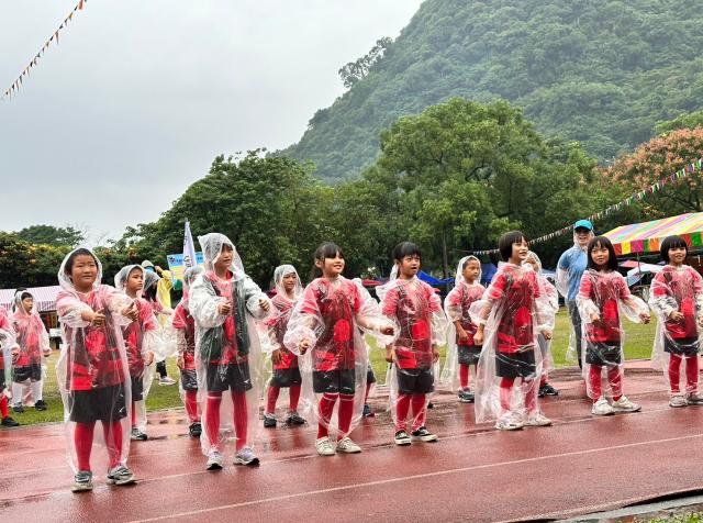 https://www.fusps.hlc.edu.tw/uploads/tadgallery/2023_10_31/21508_LINE_ALBUM_1021028百年校慶運動會_231031_198.jpg 