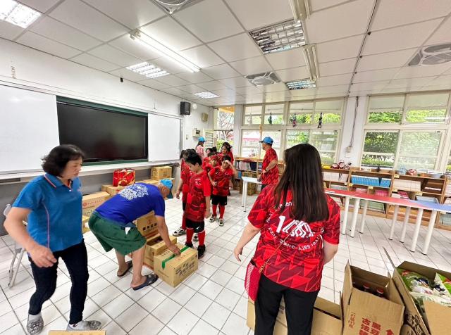 https://www.fusps.hlc.edu.tw/uploads/tadgallery/2023_10_31/21581_LINE_ALBUM_1021028百年校慶運動會_231031_271.jpg 