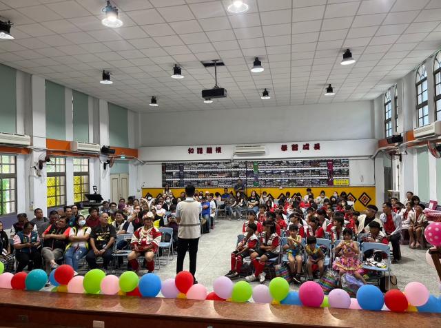 https://www.fusps.hlc.edu.tw/uploads/tadgallery/2024_09_02/21694_LINE_ALBUM_112學年度畢業典禮_240902_38.jpg 