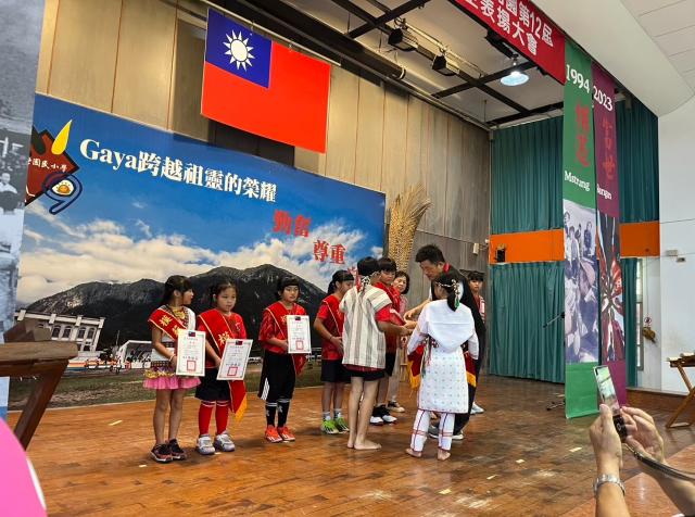 https://www.fusps.hlc.edu.tw/uploads/tadgallery/2024_09_02/21701_LINE_ALBUM_112學年度畢業典禮_240902_45.jpg 