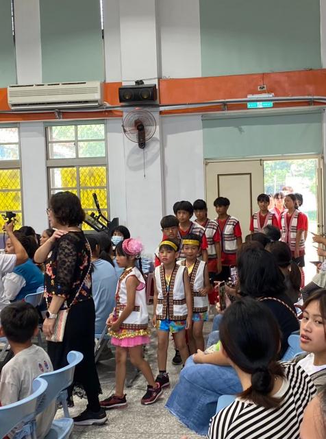https://www.fusps.hlc.edu.tw/uploads/tadgallery/2024_09_02/21738_LINE_ALBUM_112學年度畢業典禮_240902_82.jpg 