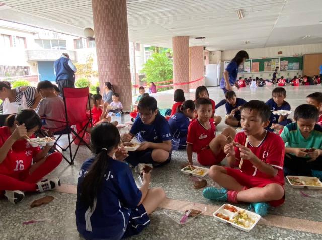 https://www.fusps.hlc.edu.tw/uploads/tadgallery/2024_09_02/21766_LINE_ALBUM_1130601_02巿長盃幼兒足球賽_240902_18.jpg 